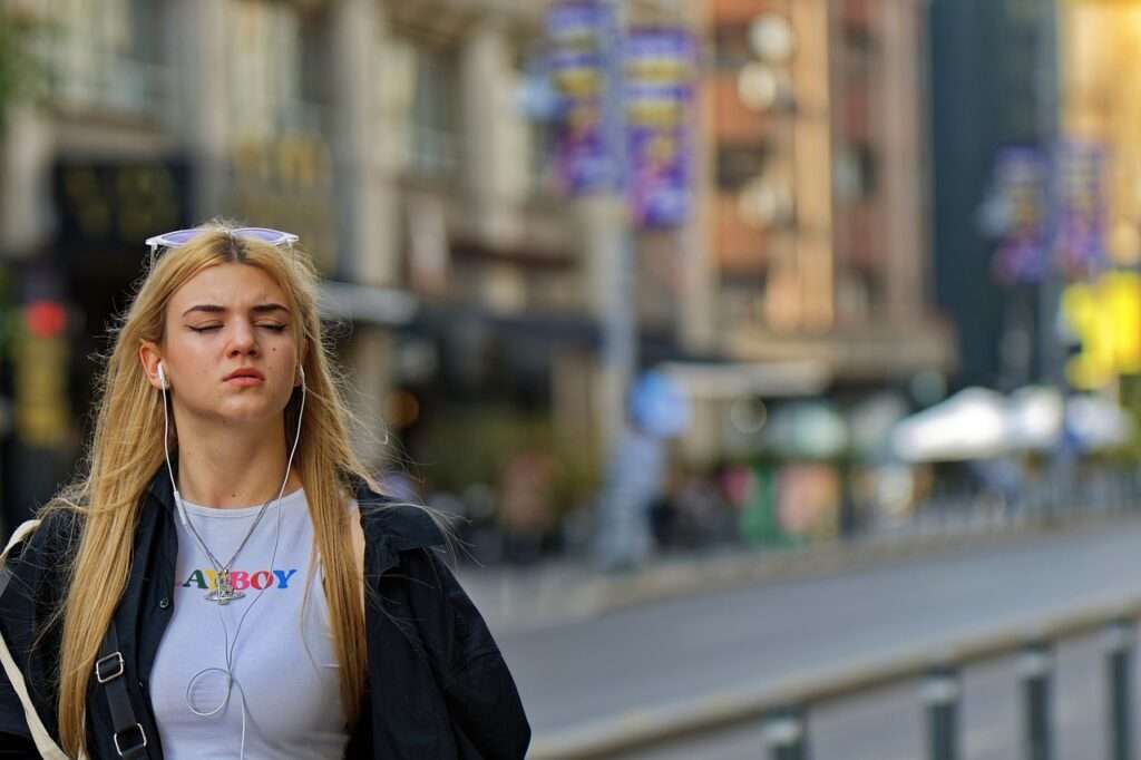 Elevate Your Listening Experience: Best Earbuds for Small Ears Revealed Elevate Your Listening Experience: Best Earbuds for Small Ears Revealed