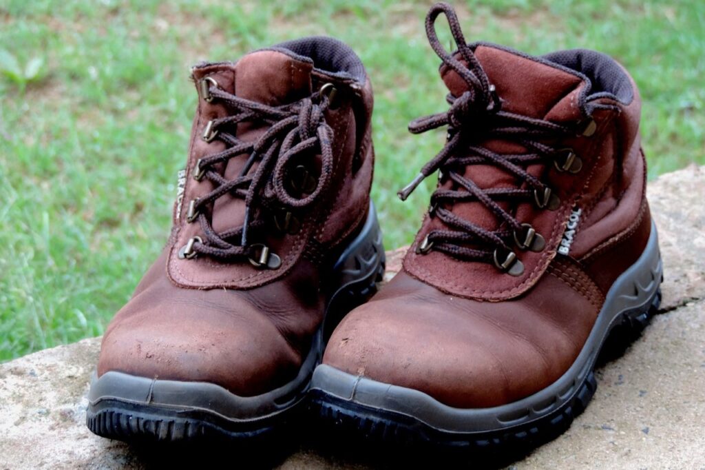 Multipurpose Shoes Are Must For A Perfect Tour