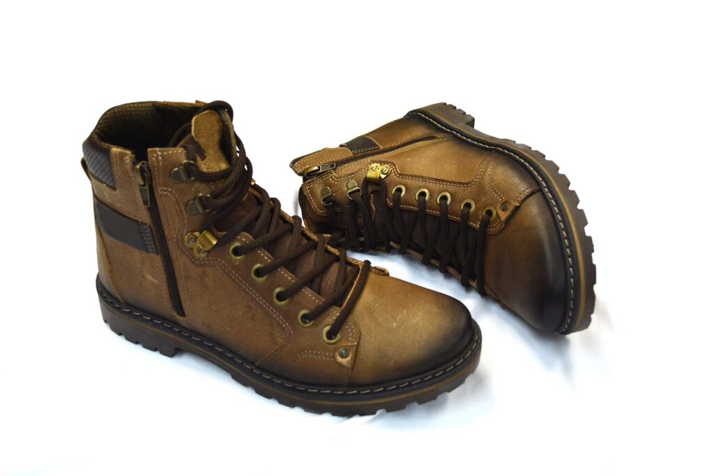 Multipurpose Shoes Are Must For A Perfect Tour