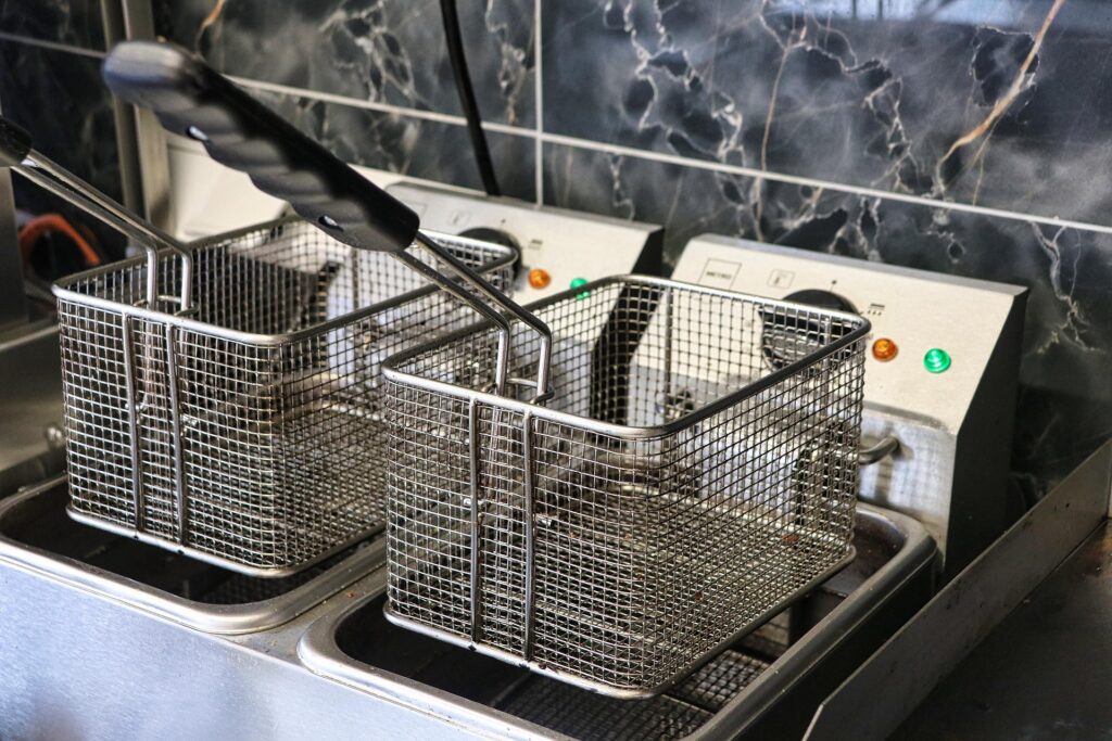 11 Small Kitchen Appliances: Essential Tools for Efficient Kitchen 11 Small Kitchen Appliances: Essential Tools for Efficient Kitchen