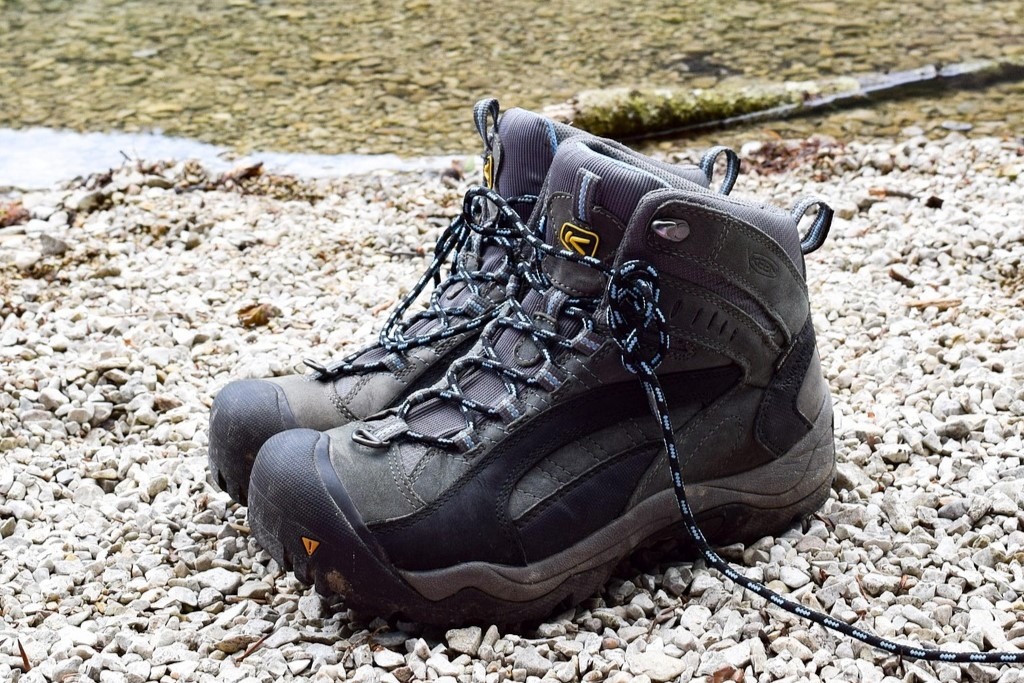 Multipurpose Shoes Are Must For A Perfect Tour