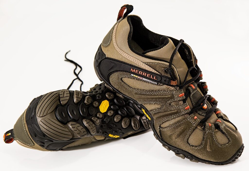 Multipurpose Shoes Are Must For A Perfect Tour