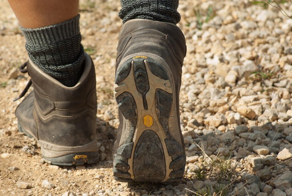 Multipurpose Shoes Are Must For A Perfect Tour