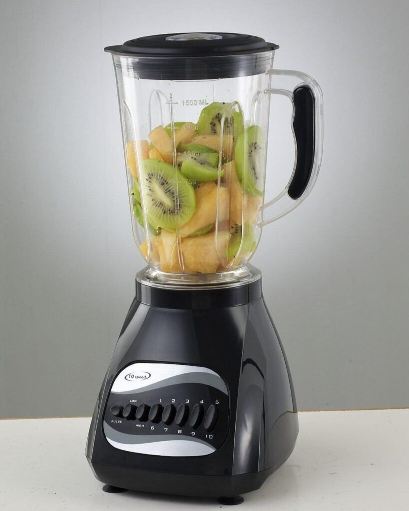 11 Small Kitchen Appliances: Essential Tools for Efficient Kitchen 11 Small Kitchen Appliances: Essential Tools for Efficient Kitchen