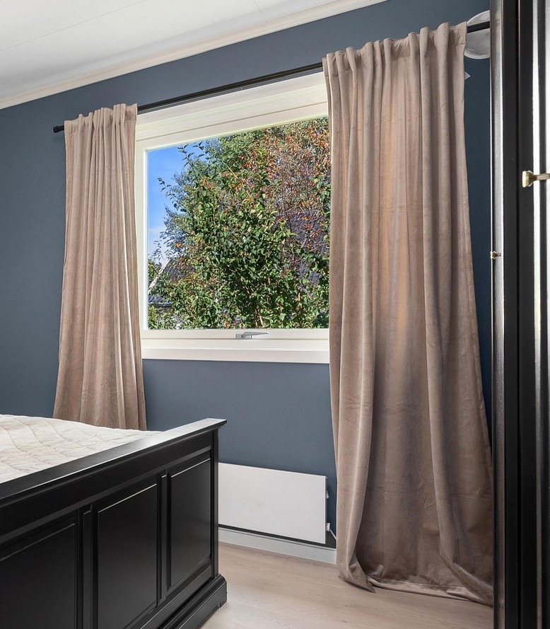 The Ultimate Guide to Choosing Bedroom Accessories for Comfort and Style Bedroom accessories